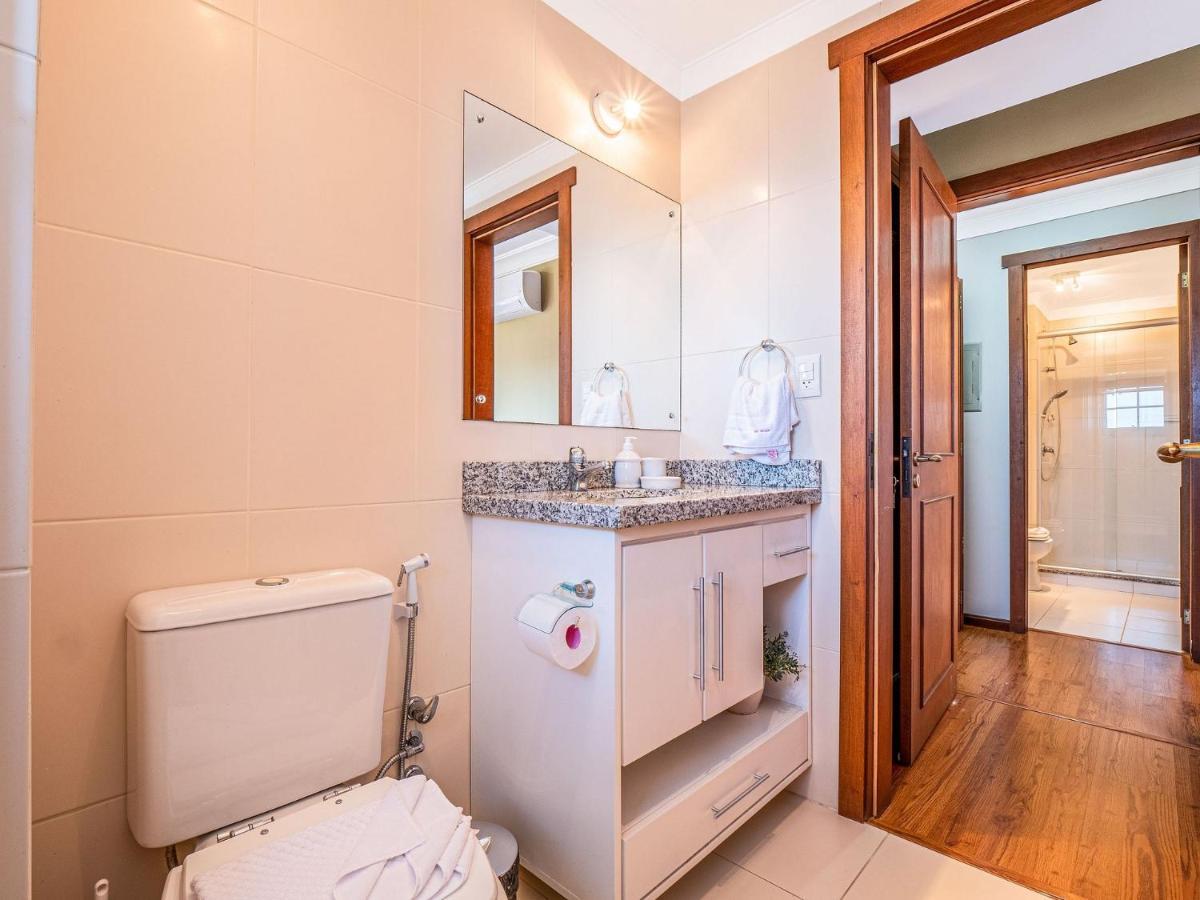 400 Metros, Rua Coberta Centro - Villa Di Pietro 305 グラマド エクステリア 写真